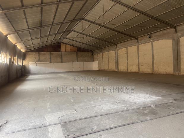 1100 SQM Warehouse at North Kaneshie Industrial Area · Photo 3