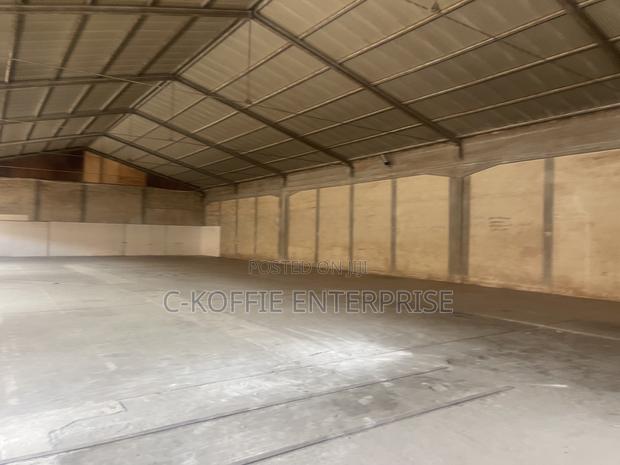 1100 SQM Warehouse at North Kaneshie Industrial Area · Photo 4