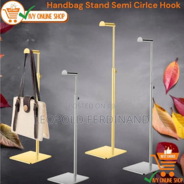 Bag Display Stand · Photo 3