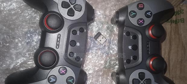 Wireless Twin Game Controller · Photo 5
