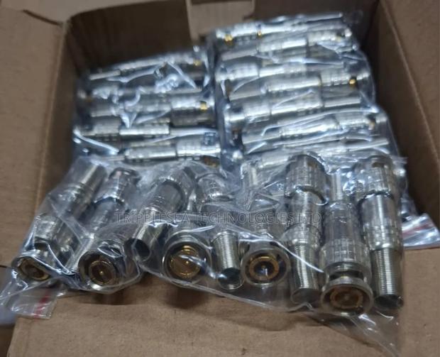 BNC Connectors · Photo 1