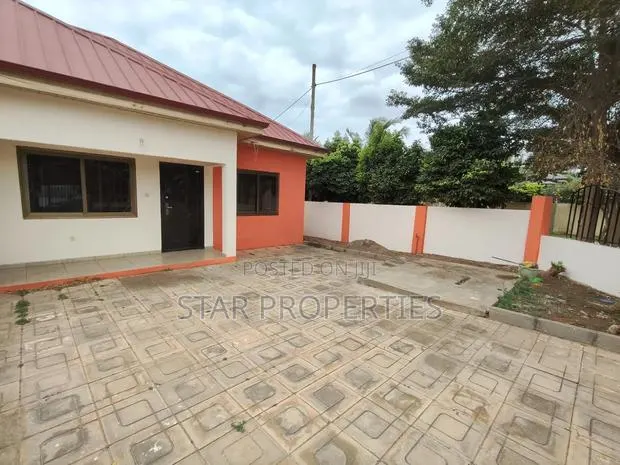 2bdrm House in Community 8, Lake Side Estate for rent · Photo 1