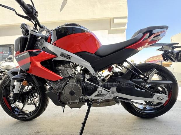 New Aprilia Tuono 2025 Red · Photo 2