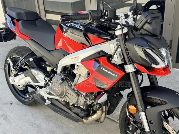New Aprilia Tuono 2025 Red · Photo 4
