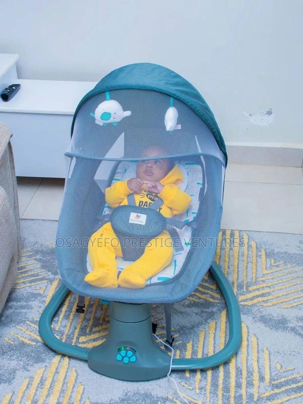 3 In1 Baby Swing · Photo 2