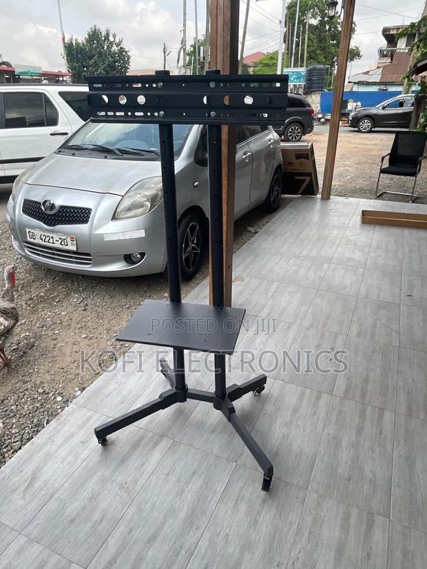 The 55-100 Titan Stand – Built Like a Media Monster · Photo 1