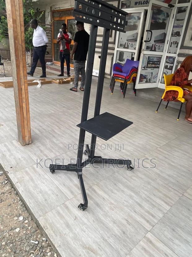 The Colossal 55-10 Media Throne – Bow Before It · Photo 1