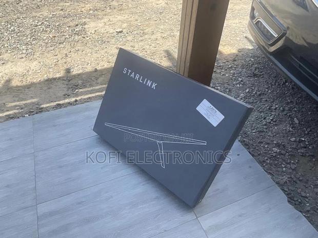Starlink Space-grade Internet Kit Connect At The Speed Of The Future · Photo 1