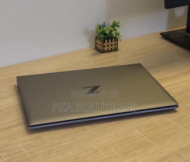 Laptop HP ZBook Firefly G8 16GB Intel Core I5 SSD 512GB · Photo 3
