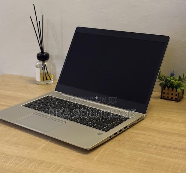 Laptop HP EliteBook 745 16GB AMD Ryzen 7 SSD 256GB · Photo 5