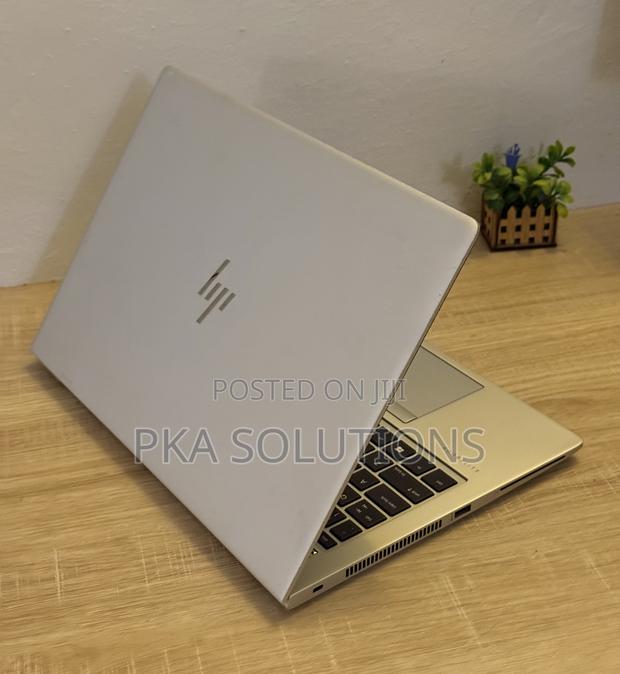 Laptop HP EliteBook 745 16GB AMD Ryzen 7 SSD 256GB · Photo 4
