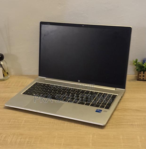 Laptop HP EliteBook 840 G8 16GB Intel Core I5 SSD 512GB · Photo 2