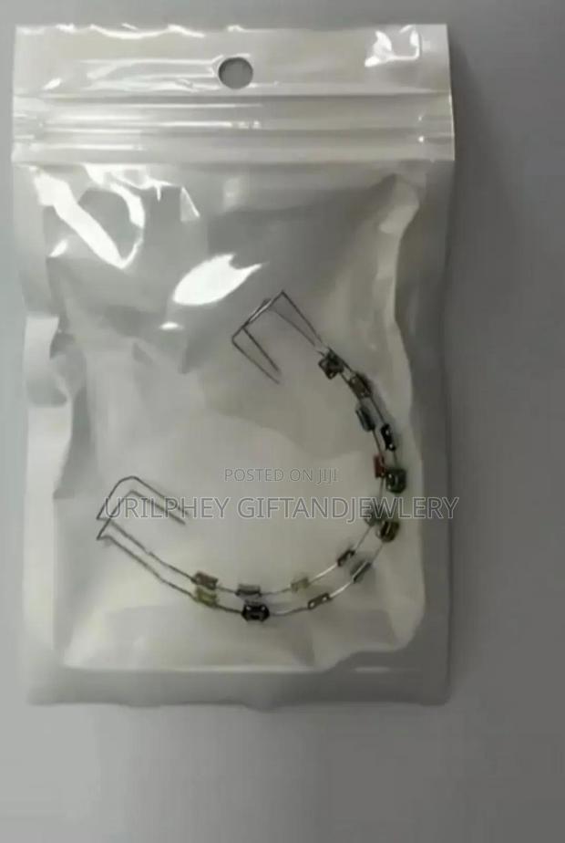 Fashion Braces · Photo 1