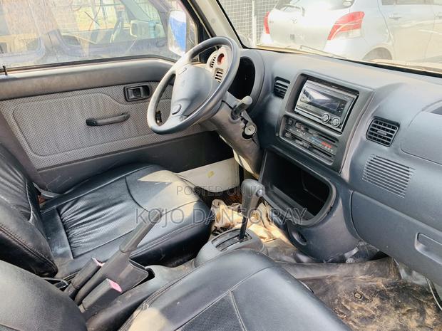 2006 Daihatsu Hijet · Photo 3