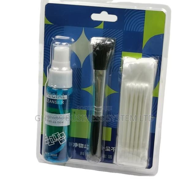 Ubero 4 in 1 Computer, Phone, Camera TV Screen Cleaning Kit · Photo 1