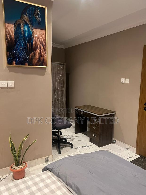 1bedroom en-Suite|Dstv|Internet|Air Con Room (Min 2 Days ) · Photo 7