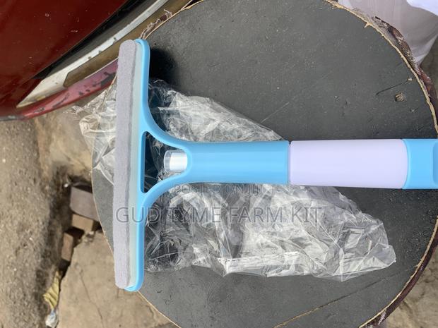3 in 1 Glass Wiper · Photo 1