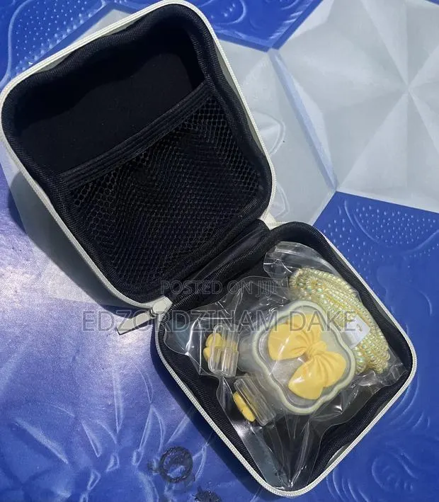 Charger Case and Protector · Photo 1