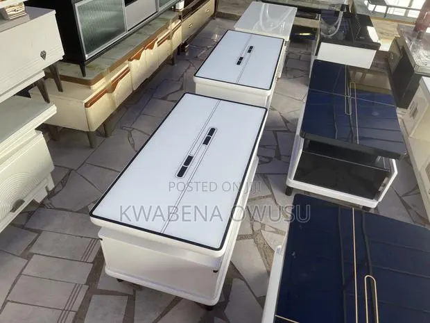 Center Table · Photo 1