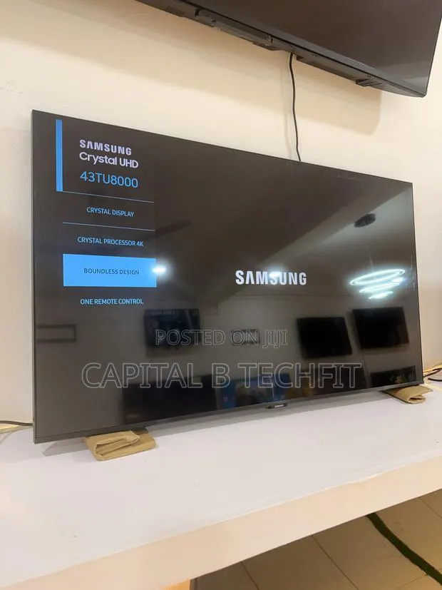43inches Crystal Full Digital Satellite 4k HDR UHD SMART SAMSUNG TV · Photo 1