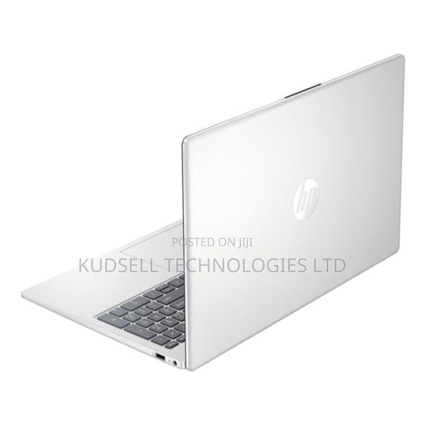 New Laptop HP 15 8GB Intel Core I5 SSD 512GB · Photo 3
