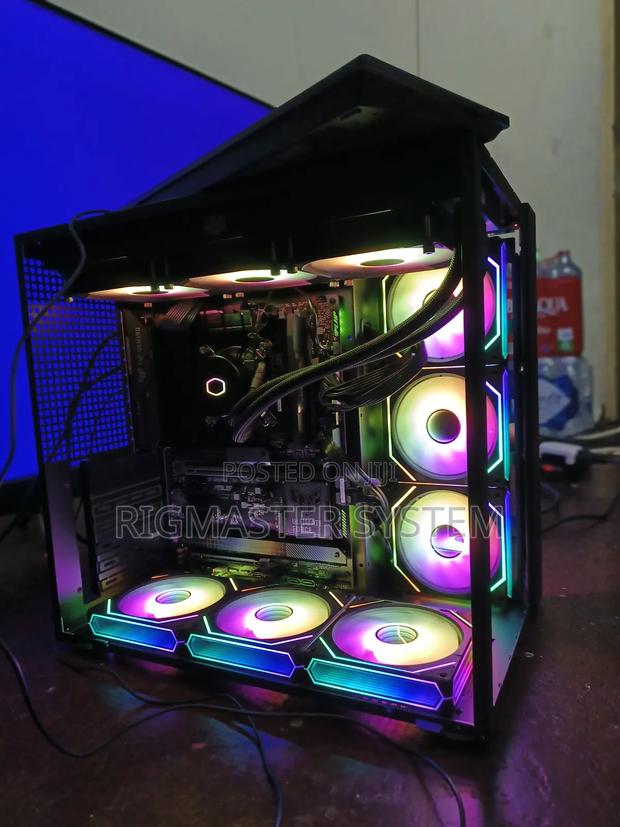Gamemax Infinity Cube Atx Type C Case · Photo 3