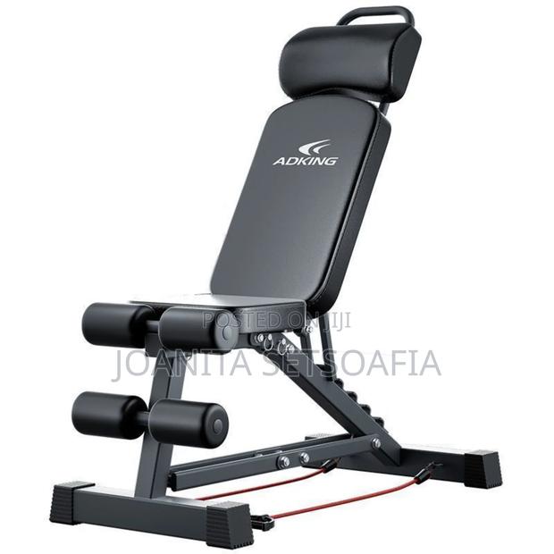 Bench Press With Resistance Band · Photo 1