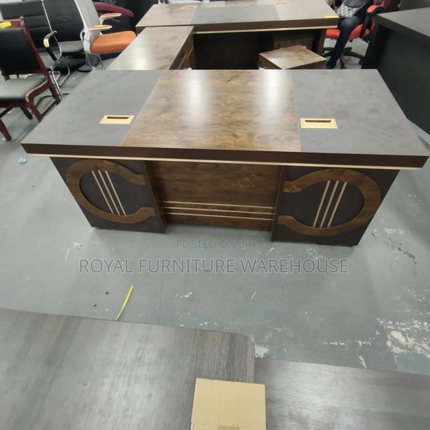 Executive Apex L-Shaped Desk · Photo 4
