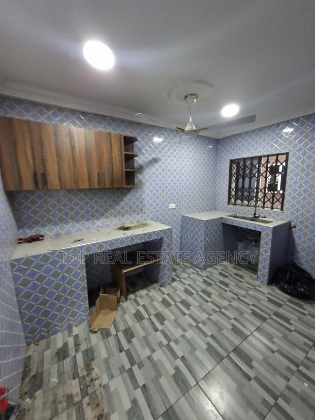 2bdrm Apartment in Danfa, Adenta for rent · Photo 4