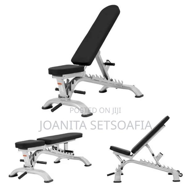 Commercial Bench Press · Photo 2