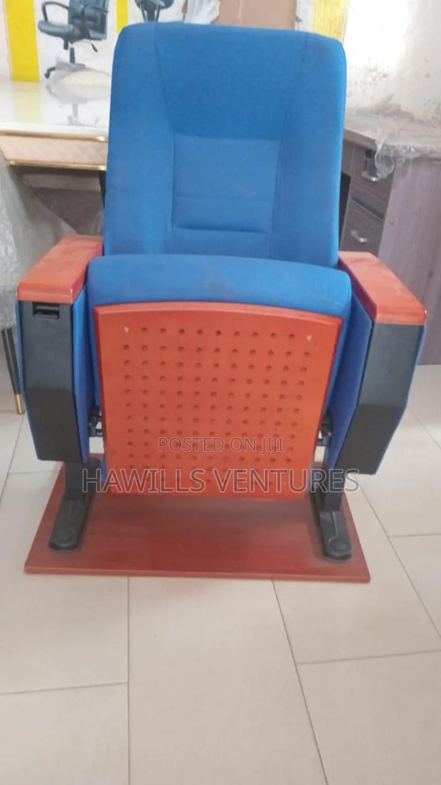 Auditorium Chair · Photo 1