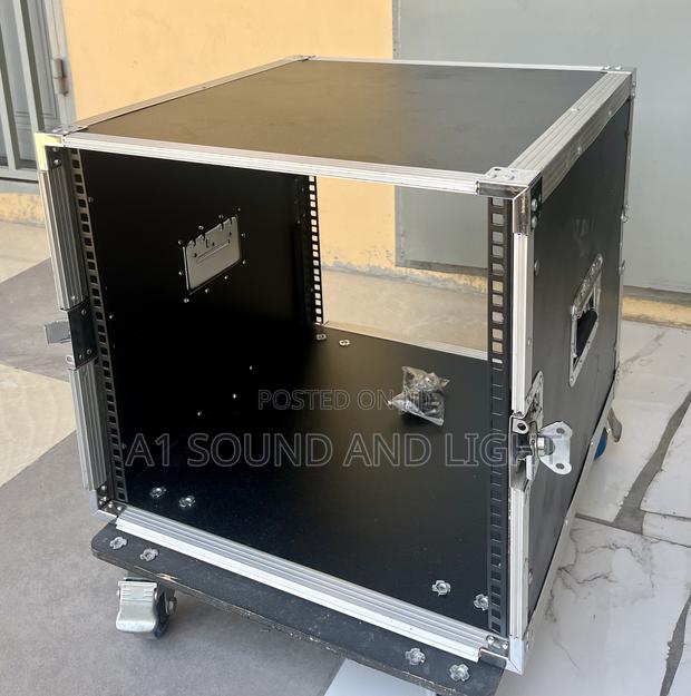 Amplifier Rack 10u · Photo 1