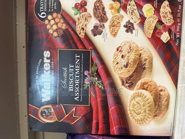 Walker’S Christmas Scottish Assortment Biscuits · Photo 2