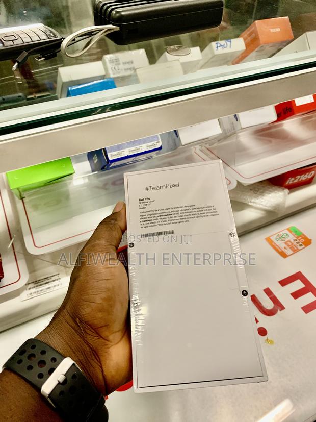 New Google Pixel 7 Pro 128 GB Black · Photo 4