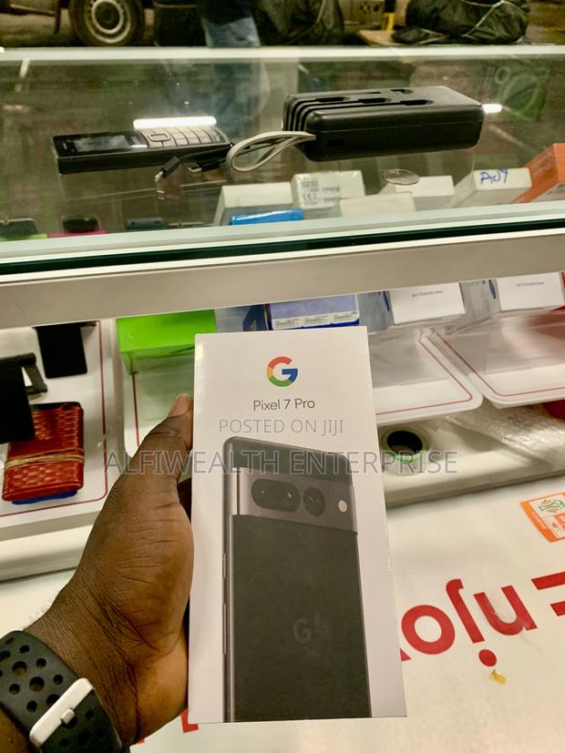 New Google Pixel 7 Pro 128 GB Black · Photo 1