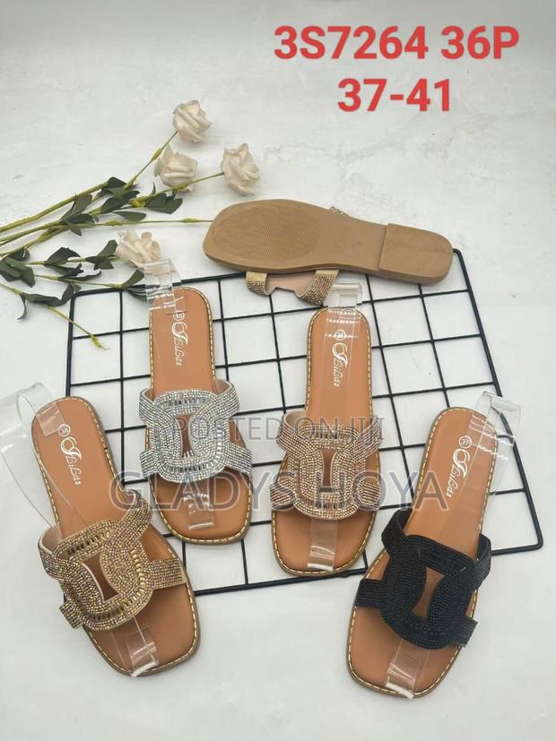 Quality and Affordable Ladies Slippers, Available in All Sizes · Photo 5