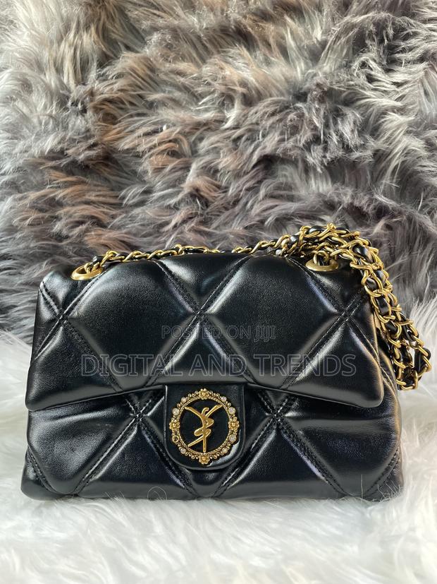 Black Quilted Leather Shoulder Bag · Photo 2