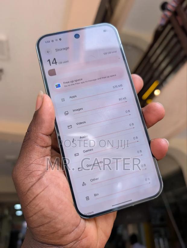 Google Pixel 9 Pro XL 128 GB Gray · Photo 4