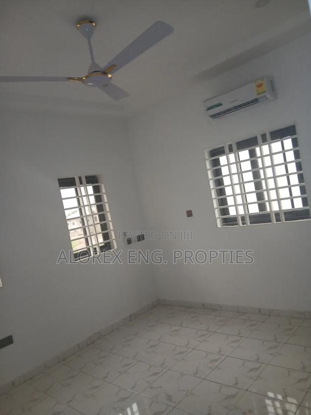 3bdrm Duplex in Near The Main Road, Oyarifa for sale · Photo 6
