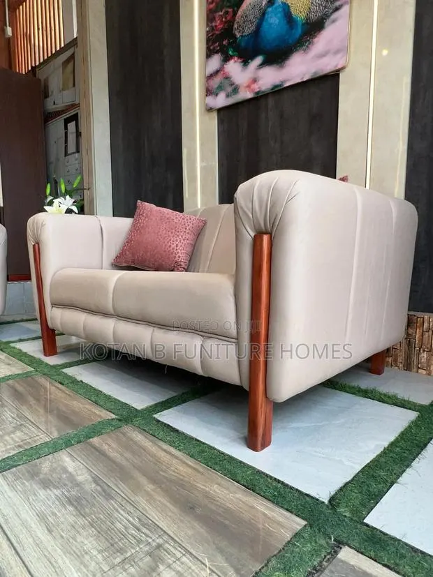 2 in 1 Cream Sofa · Photo 1