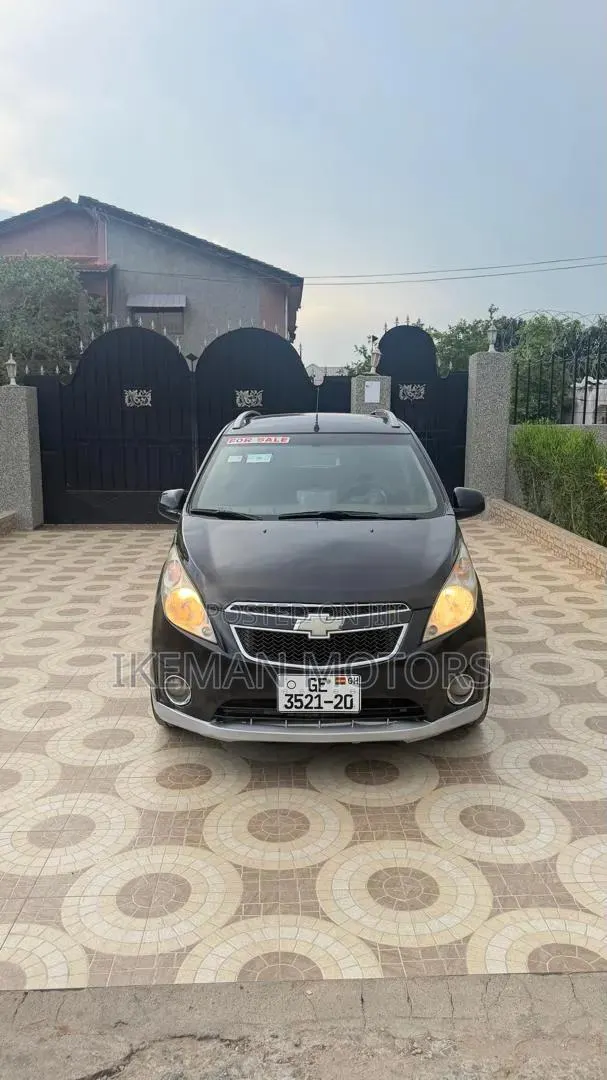 Chevrolet Spark LT 2012 Black · Photo 1
