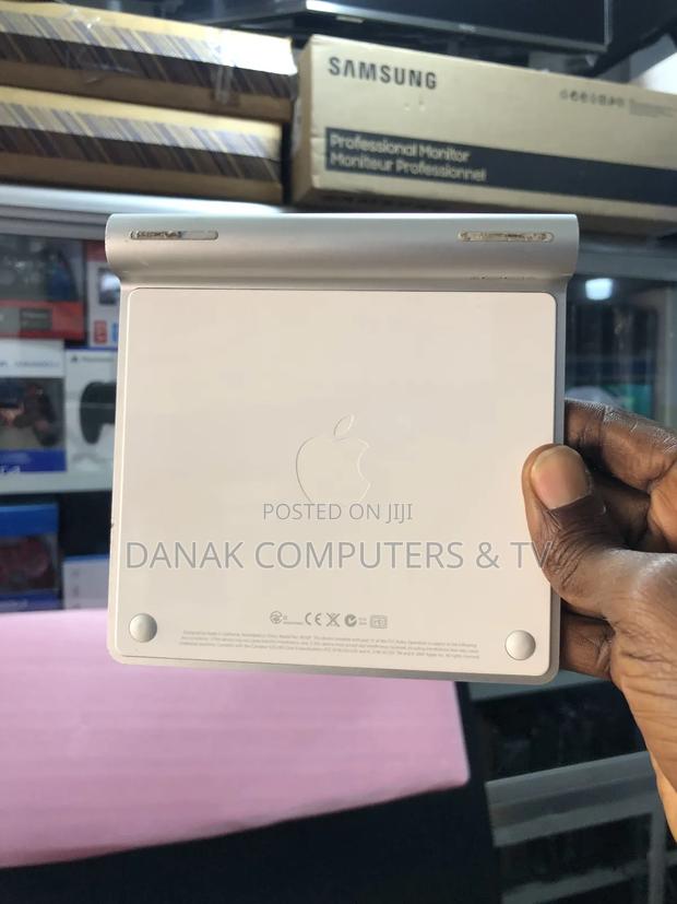Apple Magic Trackpad · Photo 1