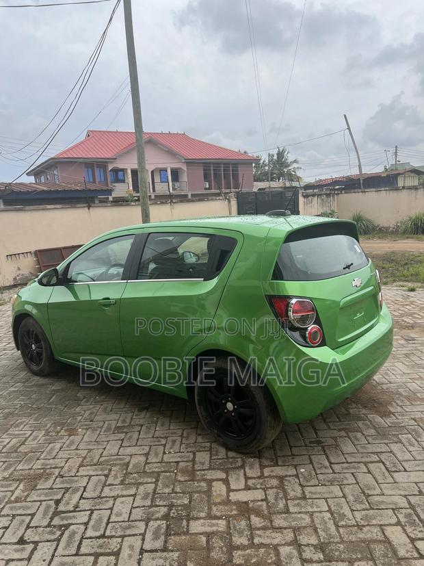 Chevrolet Sonic LT 2015 Green · Photo 5