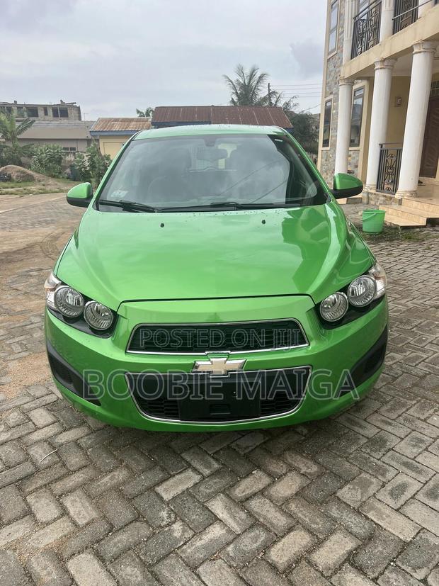 Chevrolet Sonic LT 2015 Green · Photo 2