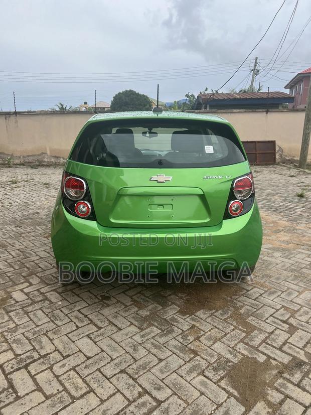 Chevrolet Sonic LT 2015 Green · Photo 6