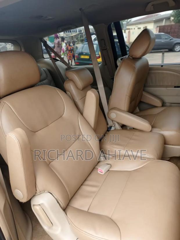 Honda Odyssey Touring Auto 2024 Blue · Photo 6