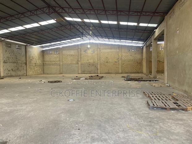 1000 SQM Warehouse Located at North Kaneshe Industrial Area · Photo 5