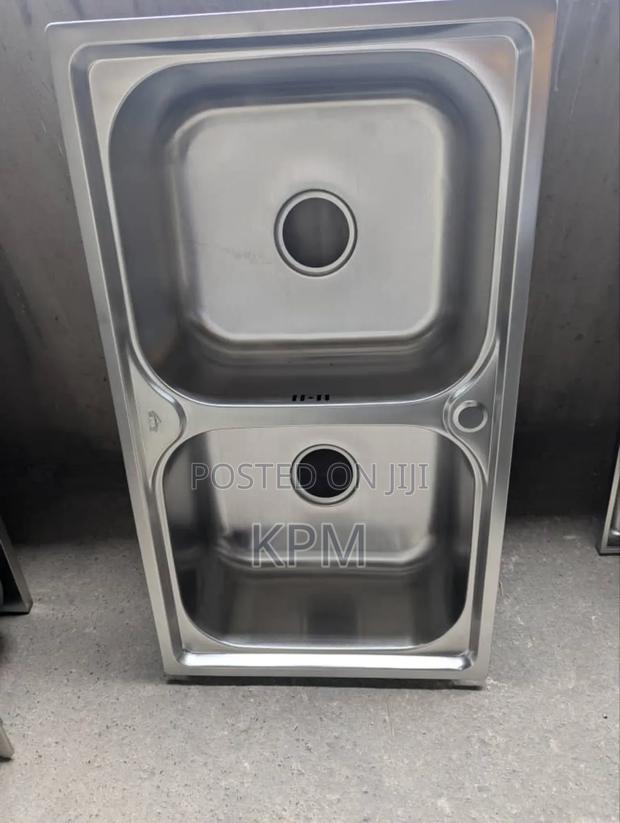Armless Heavy Cabinet Kitchen Sink · Photo 3
