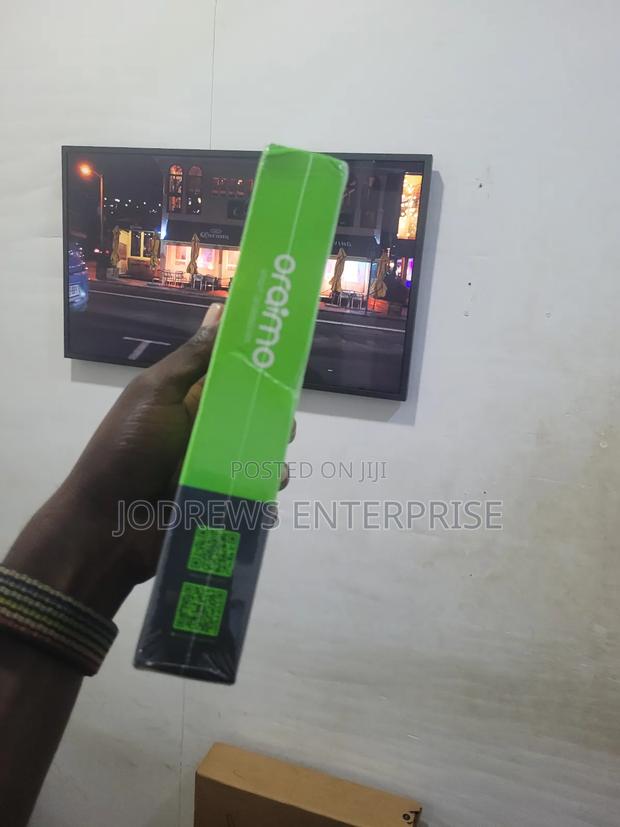 Oraimo Powerbox 300 Lite 30000mah 15w Power Bank · Photo 2