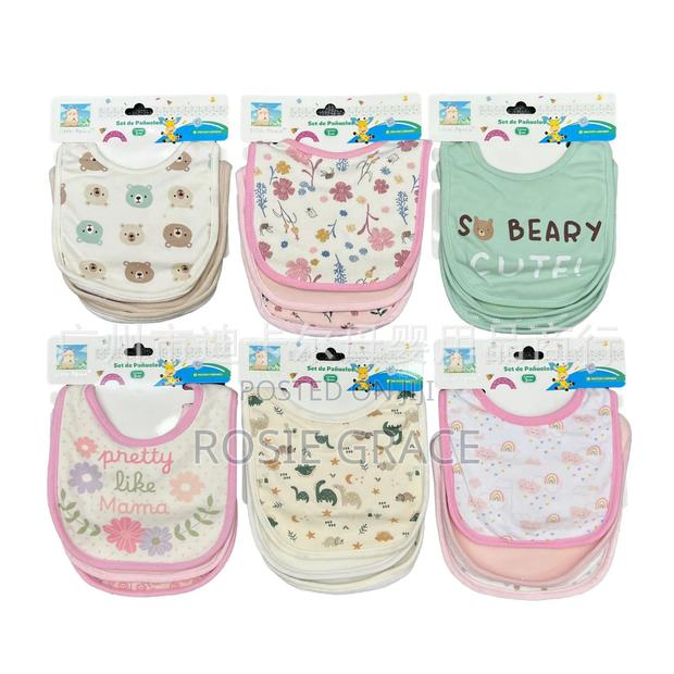 3 PCS Cotton Baby Bibs · Photo 1